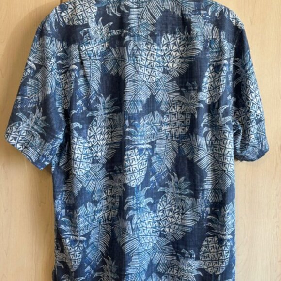 Tommy Bahama Men's XL Island Zone Silk Coolmax Polyester Blend Button Up Shirt - Picture 6 of 9